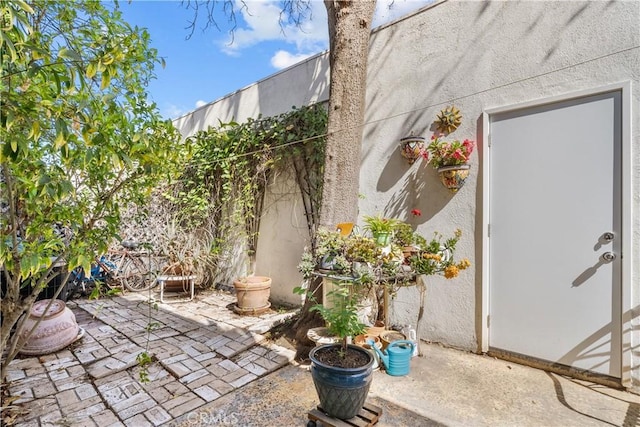 18620 Hatteras St Unit 143, Tarzana, CA 91356 - view of patio