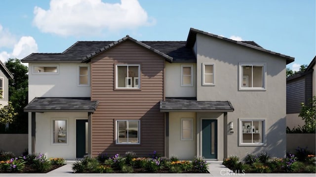 view of front facade with stucco siding