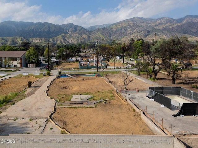 70 W Palm St, Altadena, CA 91001