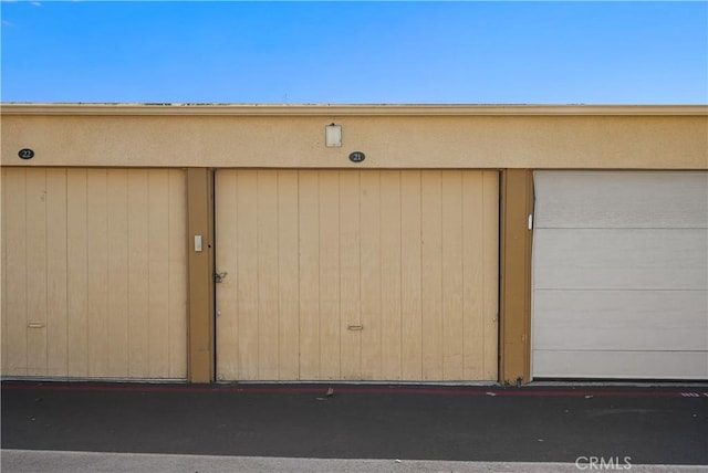 25712 Le Parc Unit 21, Lake Forest, CA 92630 - view of garage