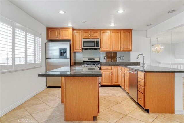 62051/2 Randi Ave, Woodland Hills, CA 91367 - photo 4