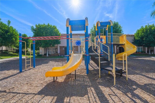 700 W La Veta Ave Unit P15, Orange, CA 92868 - photo 22