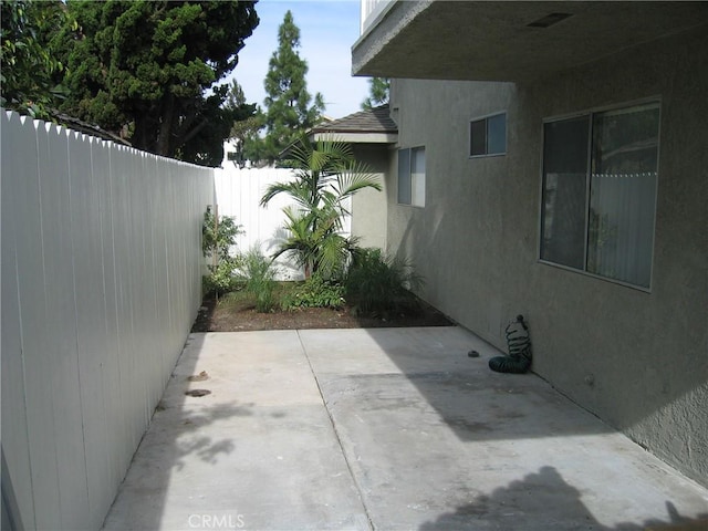 414 Nobel Ave Unit D, Santa Ana, CA 92707 - view of patio / terrace