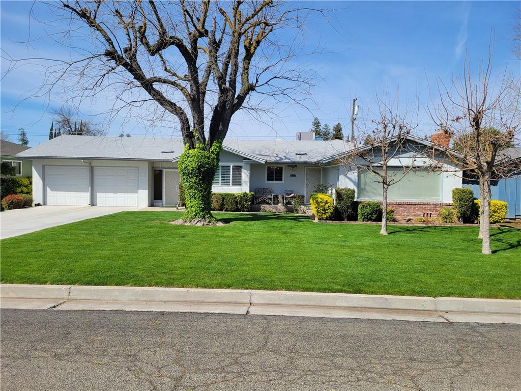816 Orchard Ave, Madera, CA 93637 - photo 1
