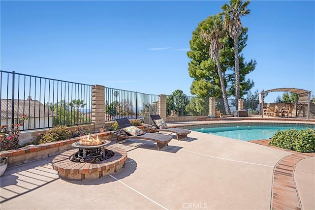 2332 Mccrea Rd, Thousand Oaks, CA 91362 - view of swimming pool with an outdoor fire pit and a patio area