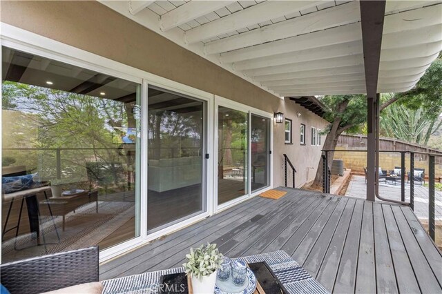 3476 Linda Vista Rd, Glendale, CA 91206 - deck featuring fence