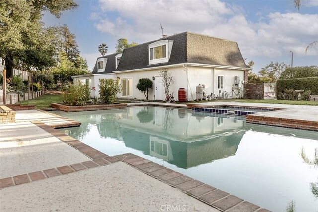 449 Fern Dell Pl, Glendora, CA 91741 - view of pool featuring a pool with connected hot tub