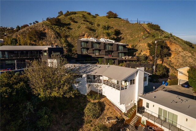 8017 Floral Ave, Los Angeles, CA 90046 - drone / aerial view