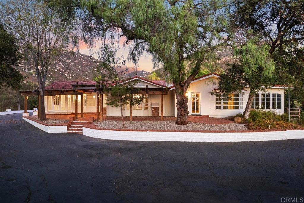 748 Old Oak Rdg, San Marcos, CA 92069 - photo 1