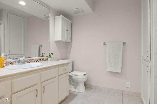 5125 W Wooley Rd Unit 5, Oxnard, CA 93035 - full bath with vanity, tile patterned floors, and recessed lighting