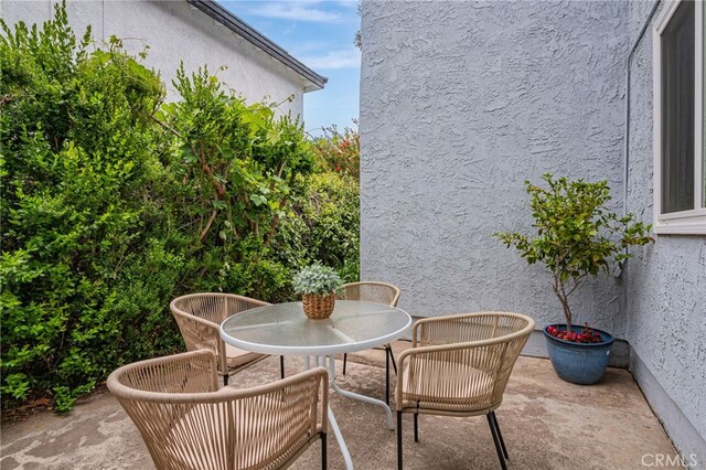 27072 Esward Dr, Calabasas, CA 91301 - view of patio / terrace featuring outdoor dining area