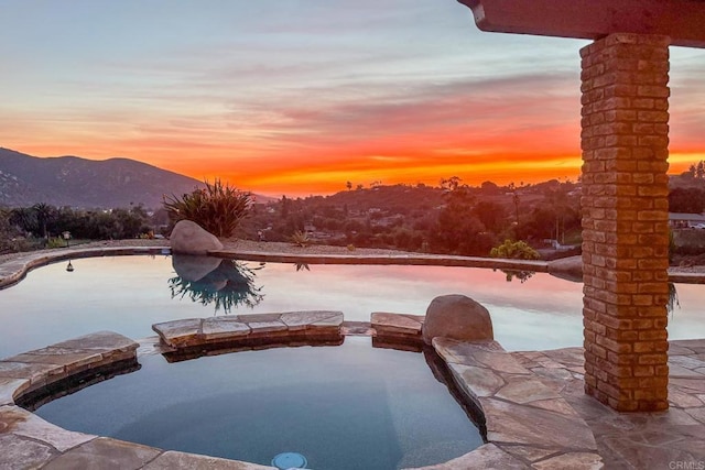 15881 Broad Oaks Rd, El Cajon, CA 92021 - view of pool with a pool with connected hot tub and a mountain view