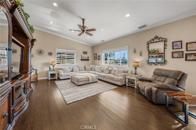 living area with visible vents, a ceiling fan, dark wood-type flooring, and recessed lighting