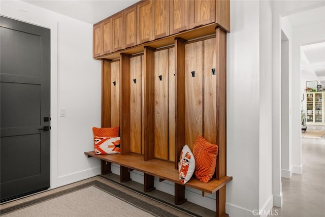 mudroom featuring baseboards