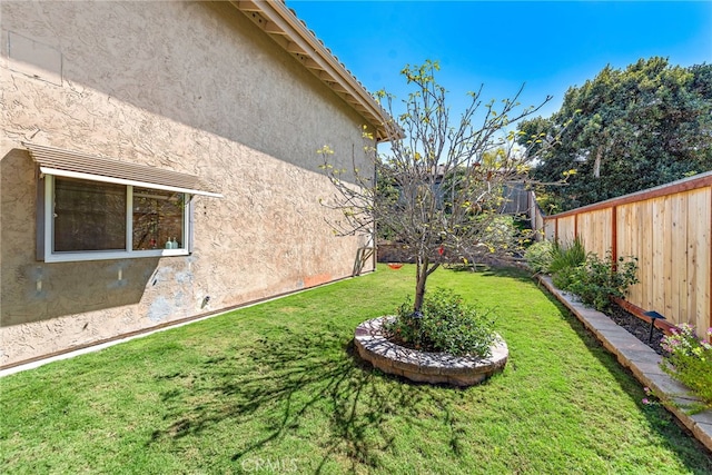 5649 Roane Dr, Oceanside, CA 92057 - view of yard