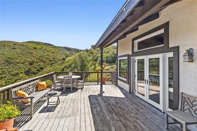 28061 Modjeska Grade, Modjeska Canyon, CA 92676 - deck with french doors and outdoor dining area
