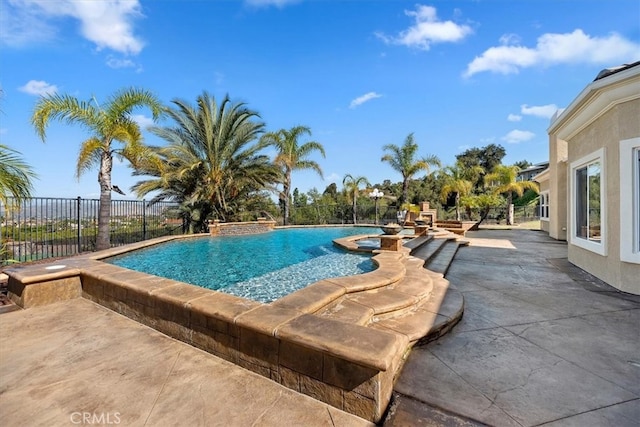 4195 Robby Cir, Corona, CA 92881 - view of swimming pool featuring a patio area and a pool with connected hot tub