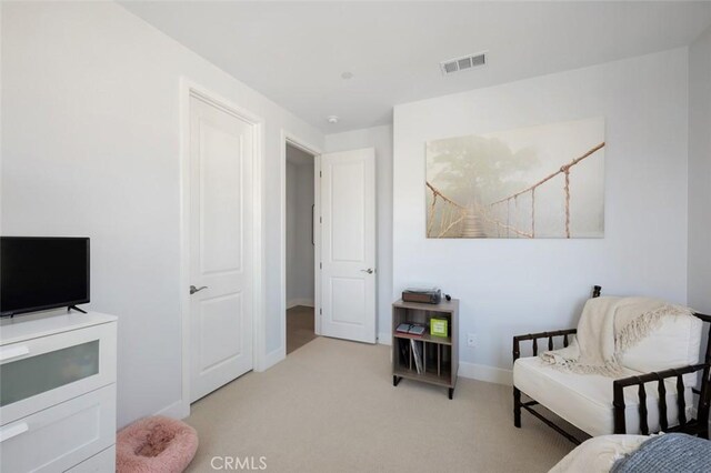 135 Bosal, Irvine, CA 92618 - living area featuring carpet flooring and baseboards