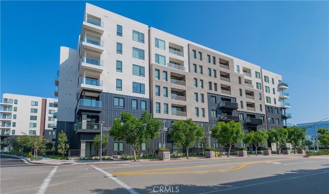 1406 Rivington, Irvine, CA 92612 - view of building exterior