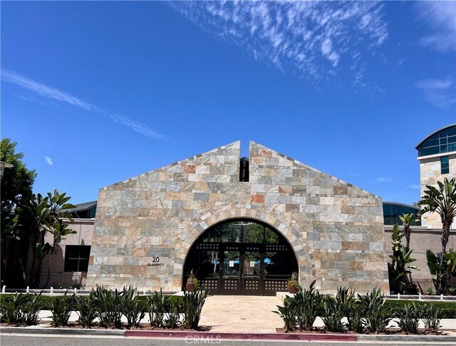 1406 Rivington, Irvine, CA 92612 - exterior space