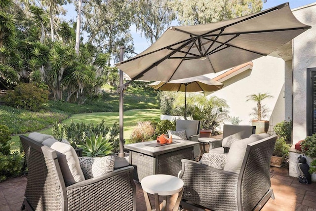 view of patio featuring an outdoor living space