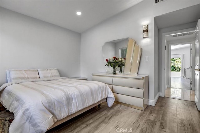 5115 Boda Pl, Woodland Hills, CA 91367 - bedroom featuring light wood finished floors, recessed lighting, and baseboards