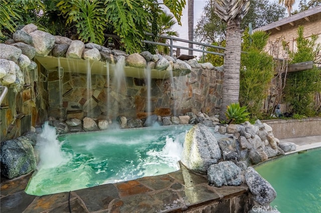 view of swimming pool