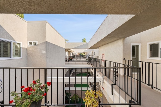 2392 Via Mariposa W Unit 3D, Laguna Woods, CA 92637 - view of balcony