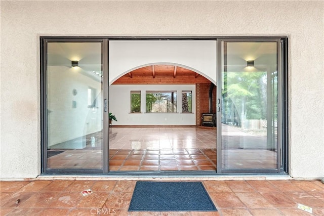 13155 San Antonio Rd, Atascadero, CA 93422 - entrance to property with stucco siding