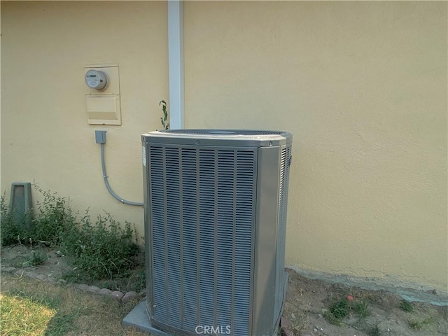 3816 Phaffle Dr, Bakersfield, CA 93309 - exterior view of a cooling unit and stucco siding