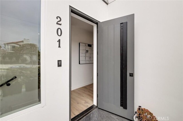 201 S Juanita Ave, Redondo Beach, CA 90277 - entrance to property with stucco siding