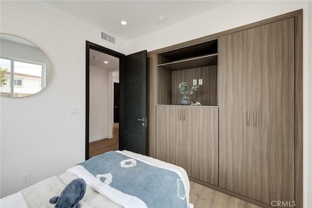 201 S Juanita Ave, Redondo Beach, CA 90277 - bedroom featuring light wood finished floors and recessed lighting