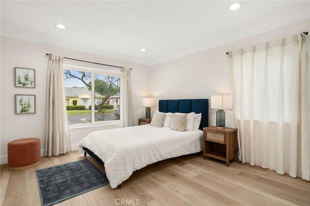 3876 Edgehill Dr, Los Angeles, CA 90008 - bedroom featuring light wood-style floors, crown molding, recessed lighting, and baseboards