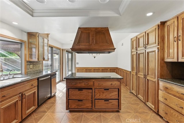 17192 Saint Andrews Ln, Huntington Beach, CA 92649 - photo 11
