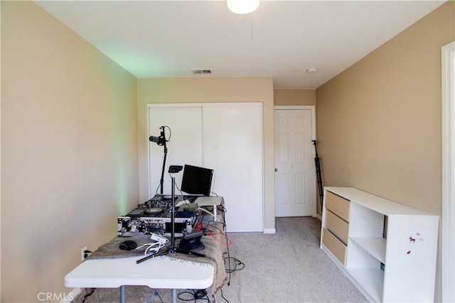 45924 Via Ln, Colorada, Temecula, CA 92592 - exercise area featuring light carpet and baseboards