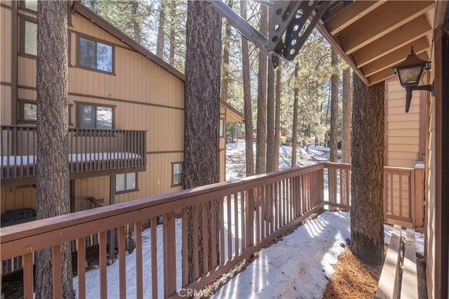723 Summit Blvd, Big Bear Lake, CA 92315 - view of snow covered deck