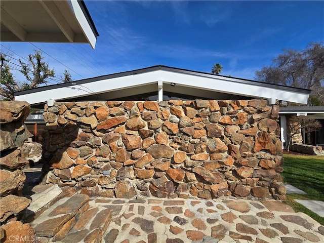 3317 Lees Ave, Long Beach, CA 90808 - view of side of home