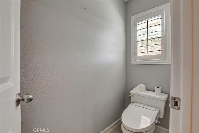 1610 Via Roma Cir, Corona, CA 92881 - bathroom with toilet and baseboards