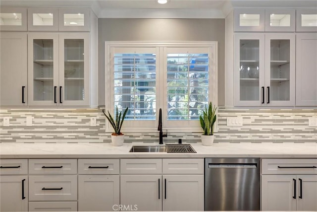 1610 Via Roma Cir, Corona, CA 92881 - bar with backsplash, crown molding, stainless steel dishwasher, and a sink