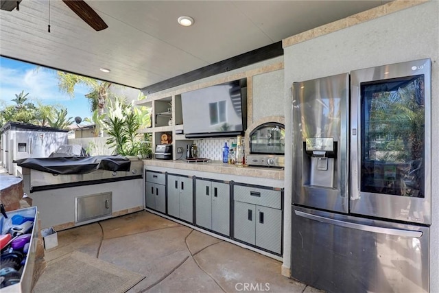 1610 Via Roma Cir, Corona, CA 92881 - view of patio featuring exterior kitchen and a ceiling fan