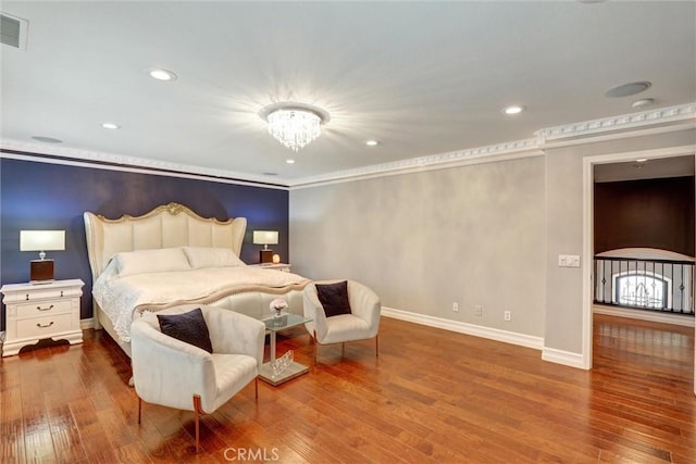 1610 Via Roma Cir, Corona, CA 92881 - bedroom featuring wood finished floors, a chandelier, ornamental molding, and recessed lighting