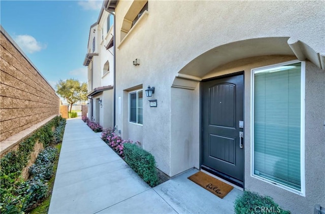 14161 Olivia Ct, La Mirada, CA 90638 - property entrance with stucco siding and fence