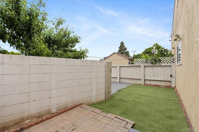 455 Ballantyne St Unit 20, El Cajon, CA 92020 - view of yard with a patio area
