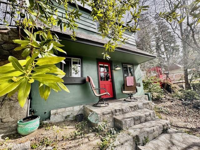 28019 N Shore Rd, Lake Arrowhead, CA 92352 - entrance to property