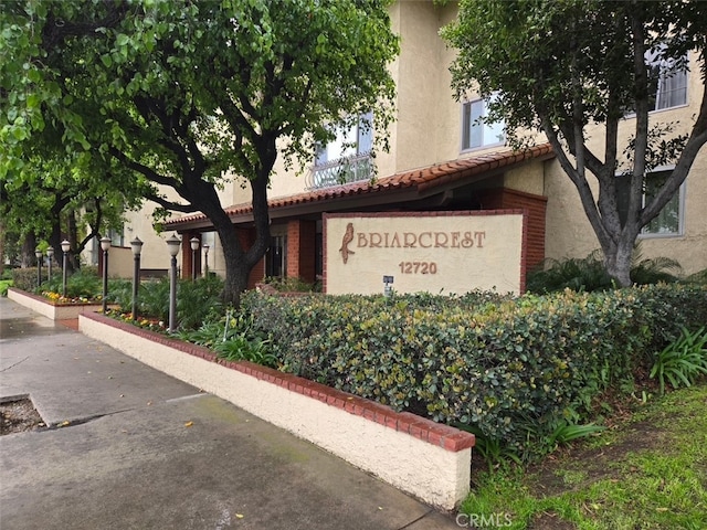 12720 Burbank Blvd Unit 311, Valley Village, CA 91607 - view of community / neighborhood sign