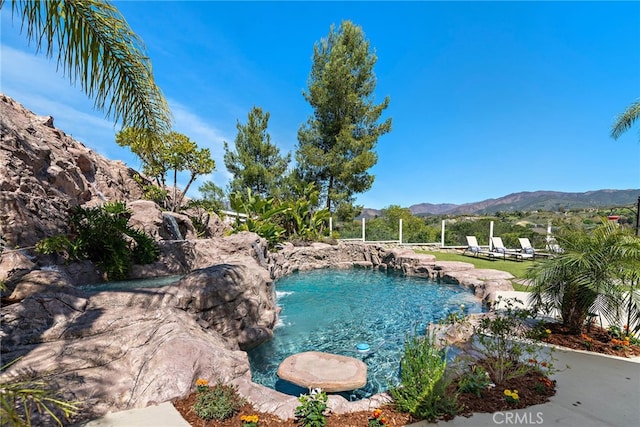 6 Via Presea, Coto De Caza, CA 92679 - swimming pool featuring a mountain view