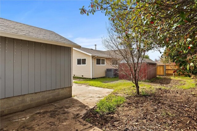 2909 Carlene Pl, Chico, CA 95973 - view of yard with fence and central AC unit