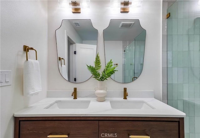 5039 W 135th St, Hawthorne, CA 90250 - bathroom featuring double vanity