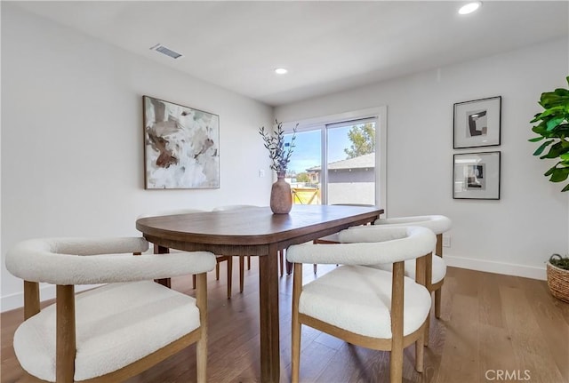 5039 W 135th St, Hawthorne, CA 90250 - dining room with wood finished floors and recessed lighting