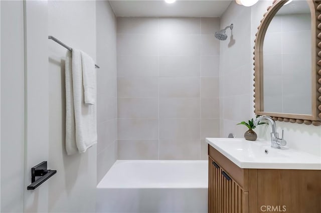 5039 W 135th St, Hawthorne, CA 90250 - bathroom with vanity and tub / shower combination